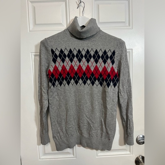 2/$30 Tommy Hilfiger Argyle Cotton Turtleneck Sweater Gray Red Navy Men’s Large - Picture 1 of 6